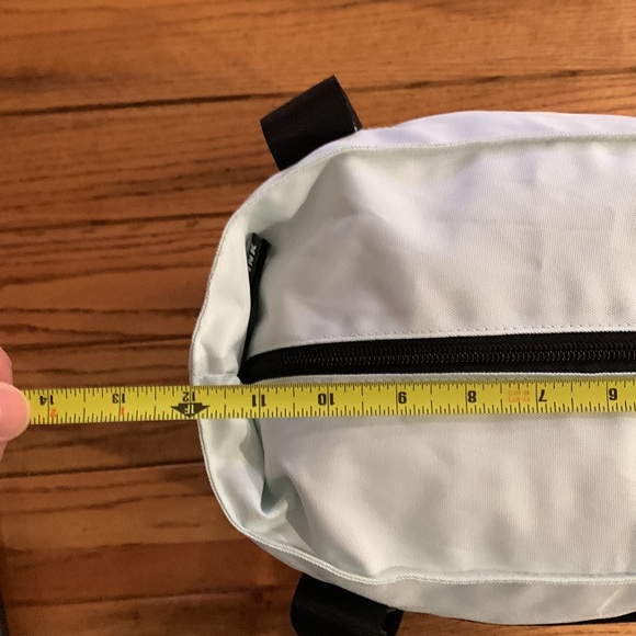 PINK Victoria’s Secret weekender tote bag - Picture 10 of 15